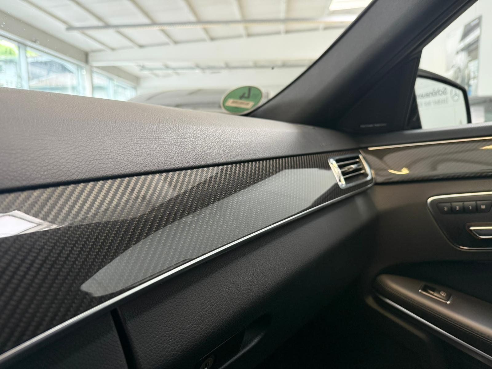 Fahrzeugabbildung Mercedes-Benz E 250 BT T AMG+AIRM+TV+FONDENt+FAP+HARMAN+MASSAG