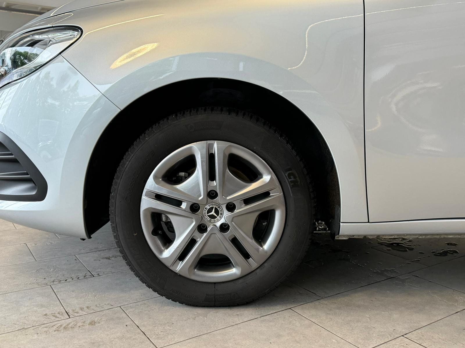 Fahrzeugabbildung Mercedes-Benz 160 Style KAMERA+AHK+ALLWETTER+TEMPOMAT+SITZHZ