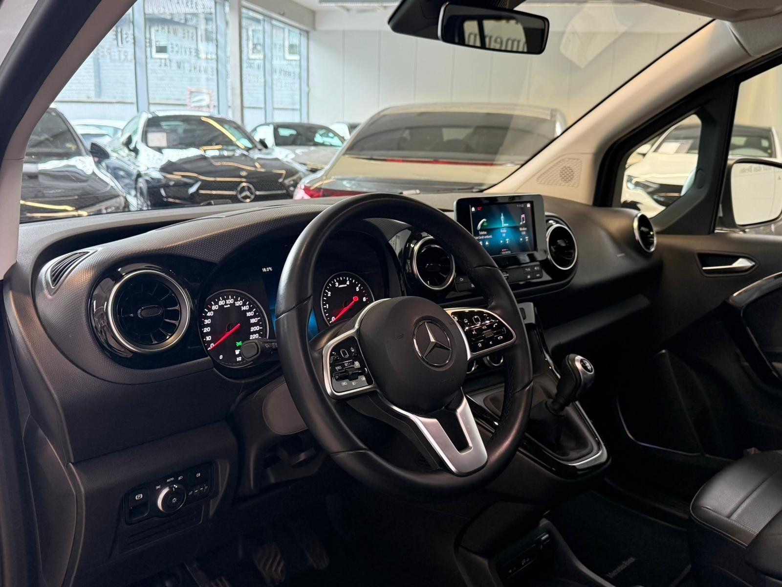 Fahrzeugabbildung Mercedes-Benz 160 Style KAMERA+AHK+ALLWETTER+TEMPOMAT+SITZHZ
