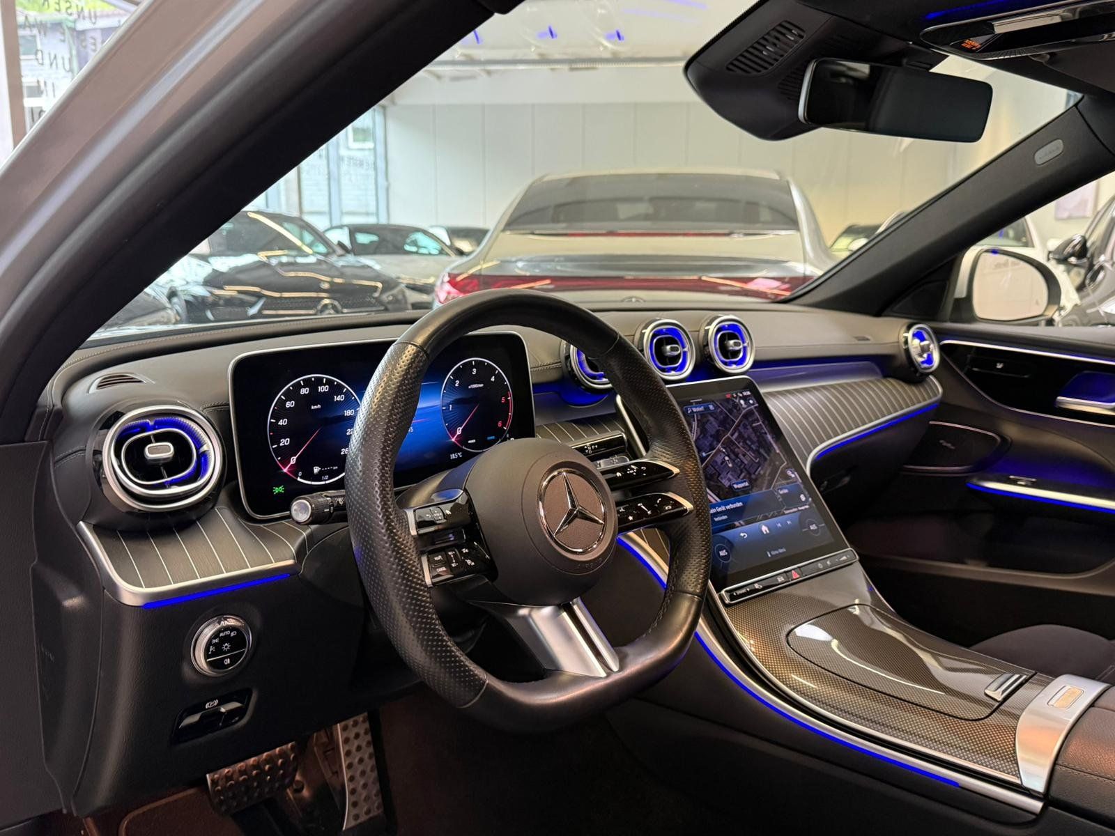Fahrzeugabbildung Mercedes-Benz C 300 d T AMG+DLIGHT+DISTR+PANO+FAP+KEYLESS+19"