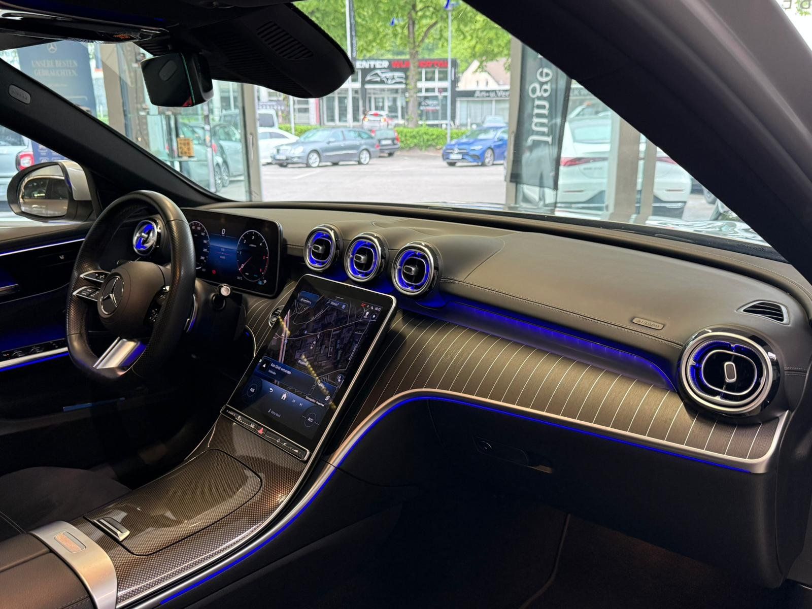 Fahrzeugabbildung Mercedes-Benz C 300 d T AMG+DLIGHT+DISTR+PANO+FAP+KEYLESS+19"