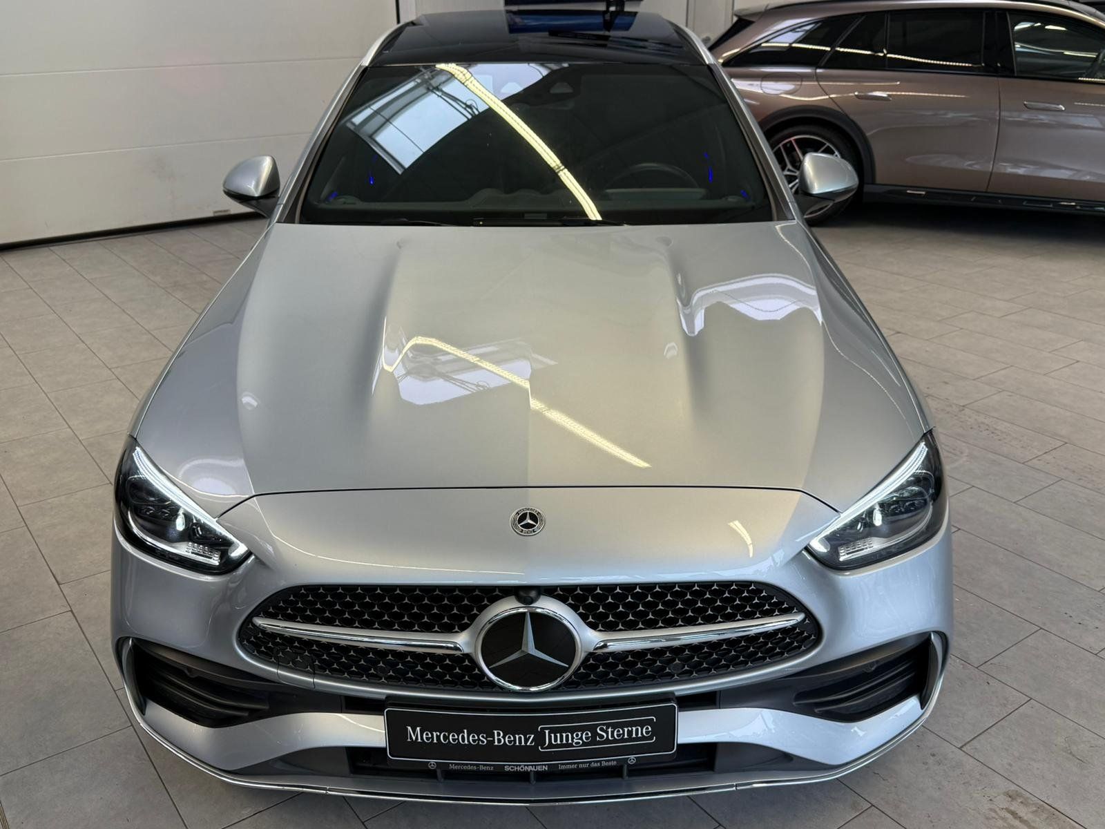 Fahrzeugabbildung Mercedes-Benz C 300 d T AMG+DLIGHT+DISTR+PANO+FAP+KEYLESS+19"