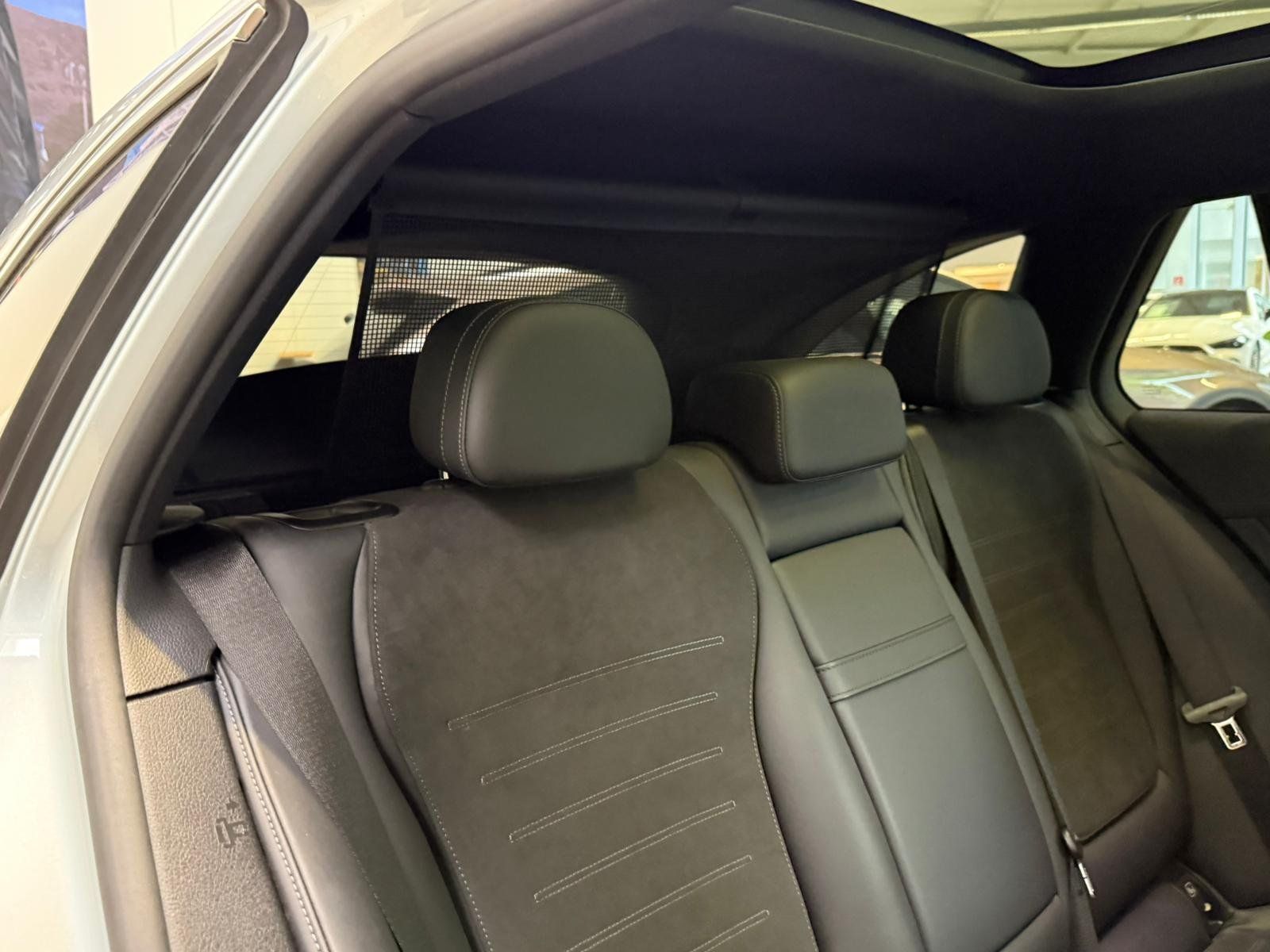 Fahrzeugabbildung Mercedes-Benz C 300 d T AMG+DLIGHT+DISTR+PANO+FAP+KEYLESS+19"