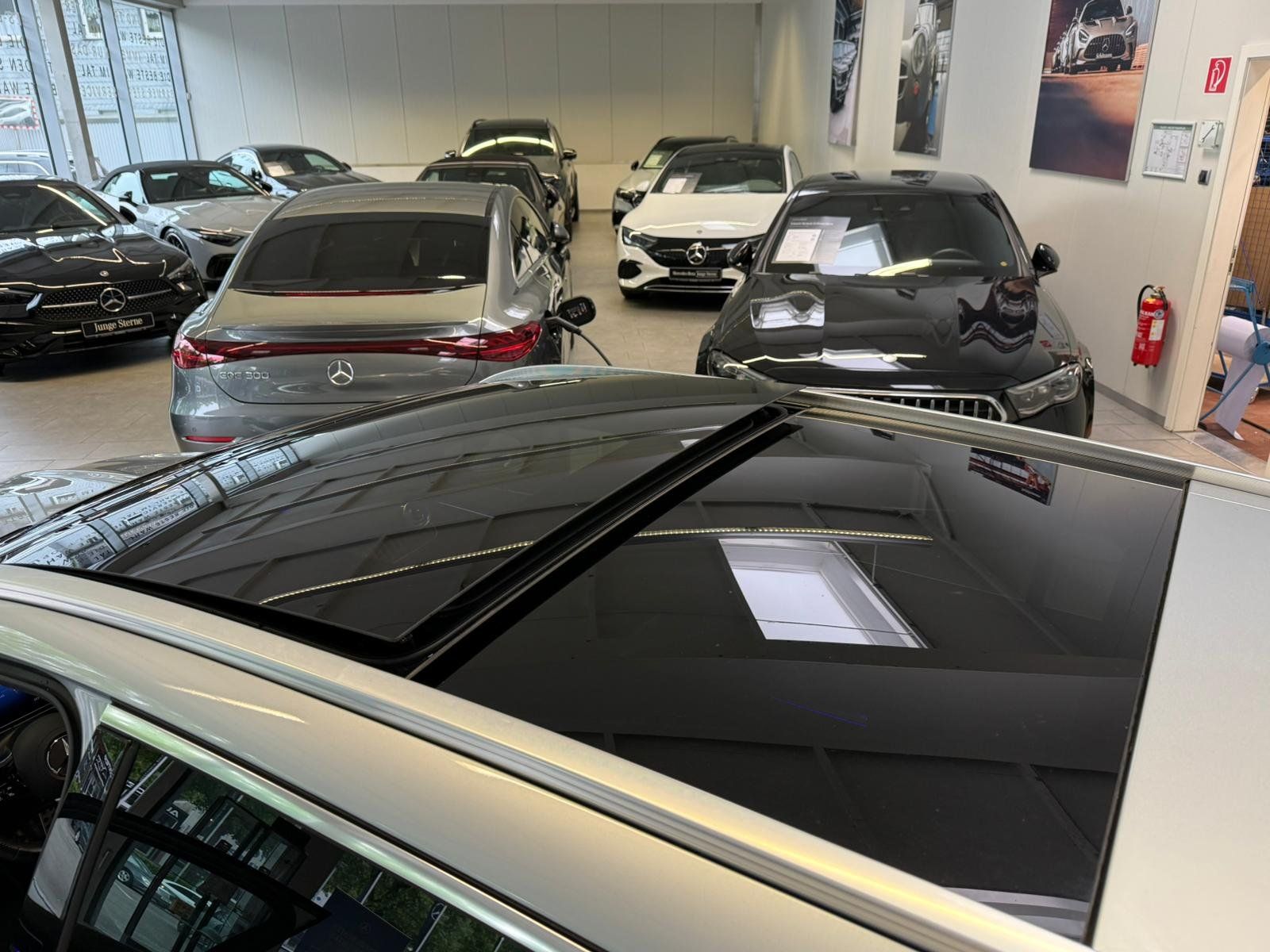 Fahrzeugabbildung Mercedes-Benz C 300 d T AMG+DLIGHT+DISTR+PANO+FAP+KEYLESS+19"