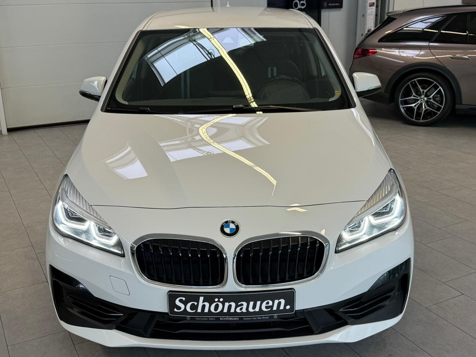 Fahrzeugabbildung BMW 225xeSport Line KAMERA+NAVI+AHK+LED+ALWETTER+DAB