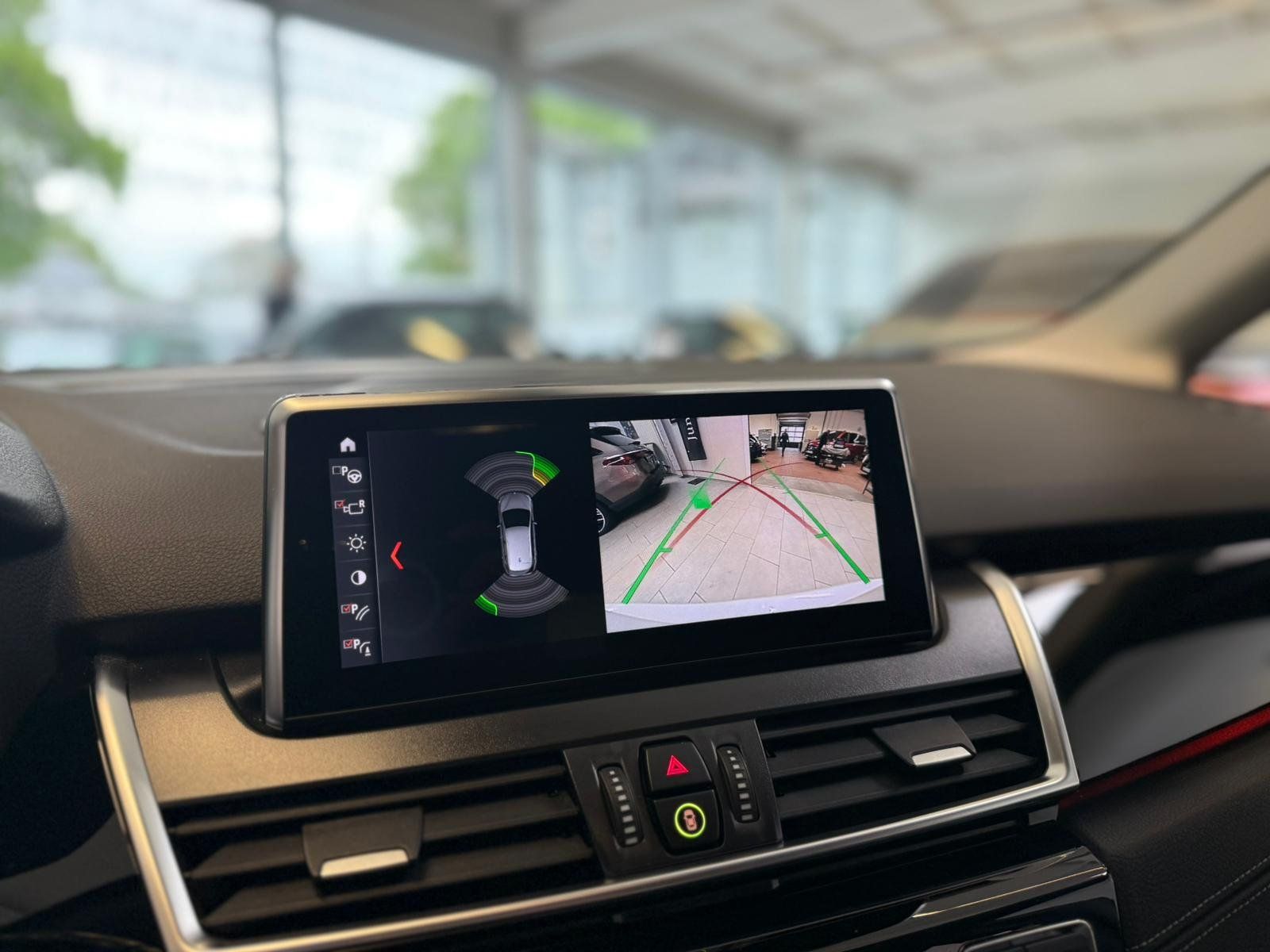 Fahrzeugabbildung BMW 225xeSport Line KAMERA+NAVI+AHK+LED+ALWETTER+DAB