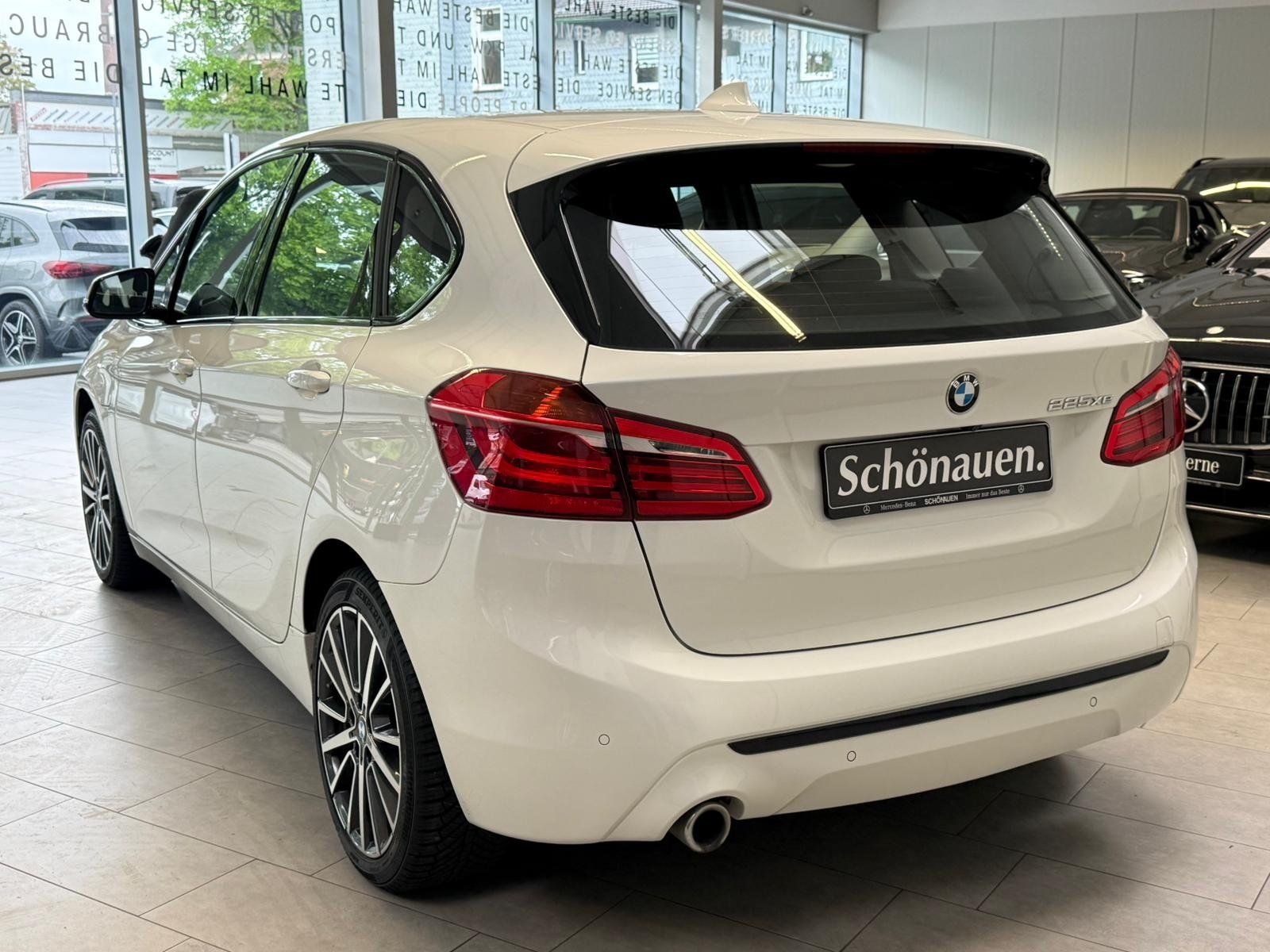 Fahrzeugabbildung BMW 225xeSport Line KAMERA+NAVI+AHK+LED+ALWETTER+DAB