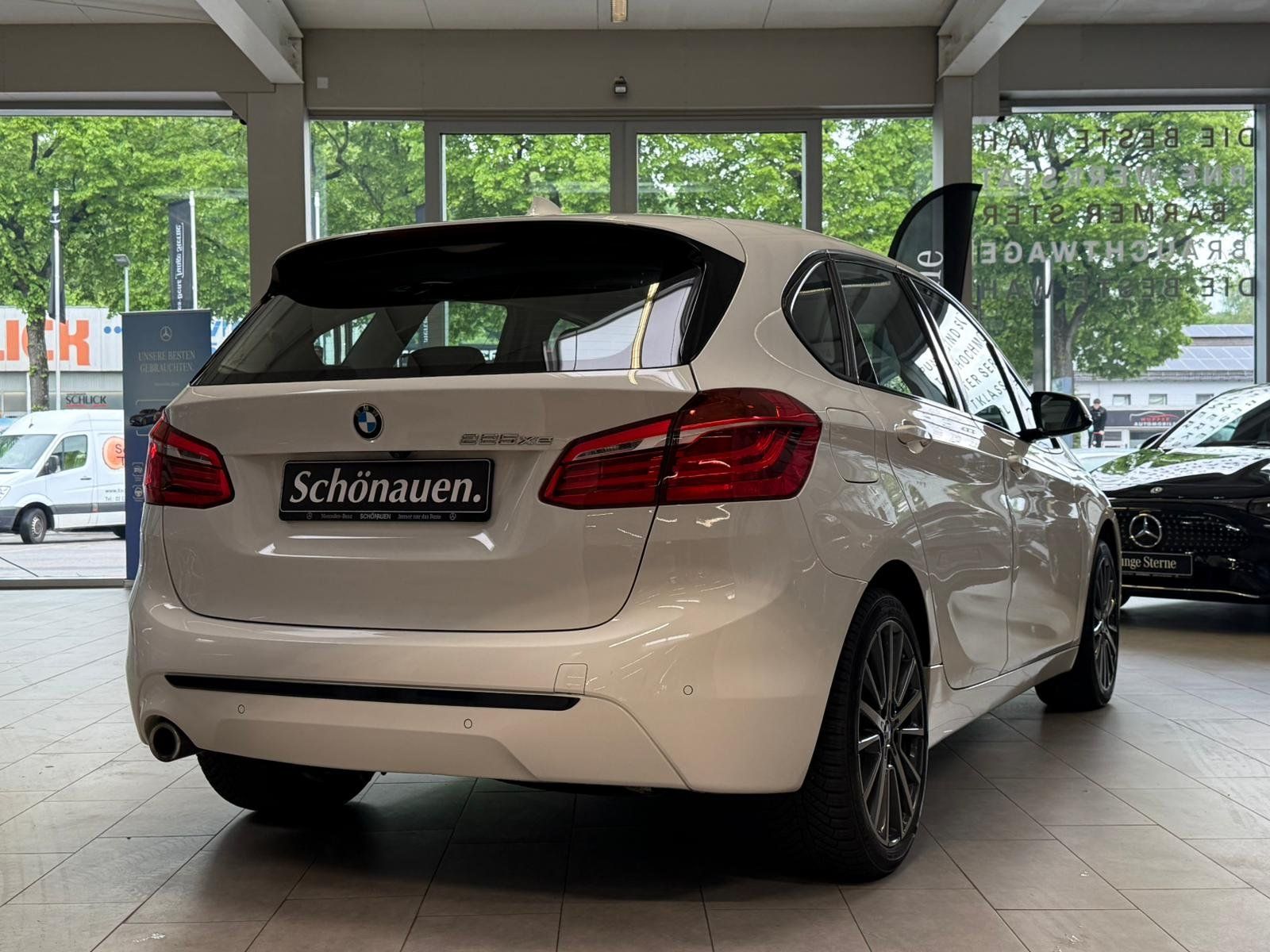 Fahrzeugabbildung BMW 225xeSport Line KAMERA+NAVI+AHK+LED+ALWETTER+DAB