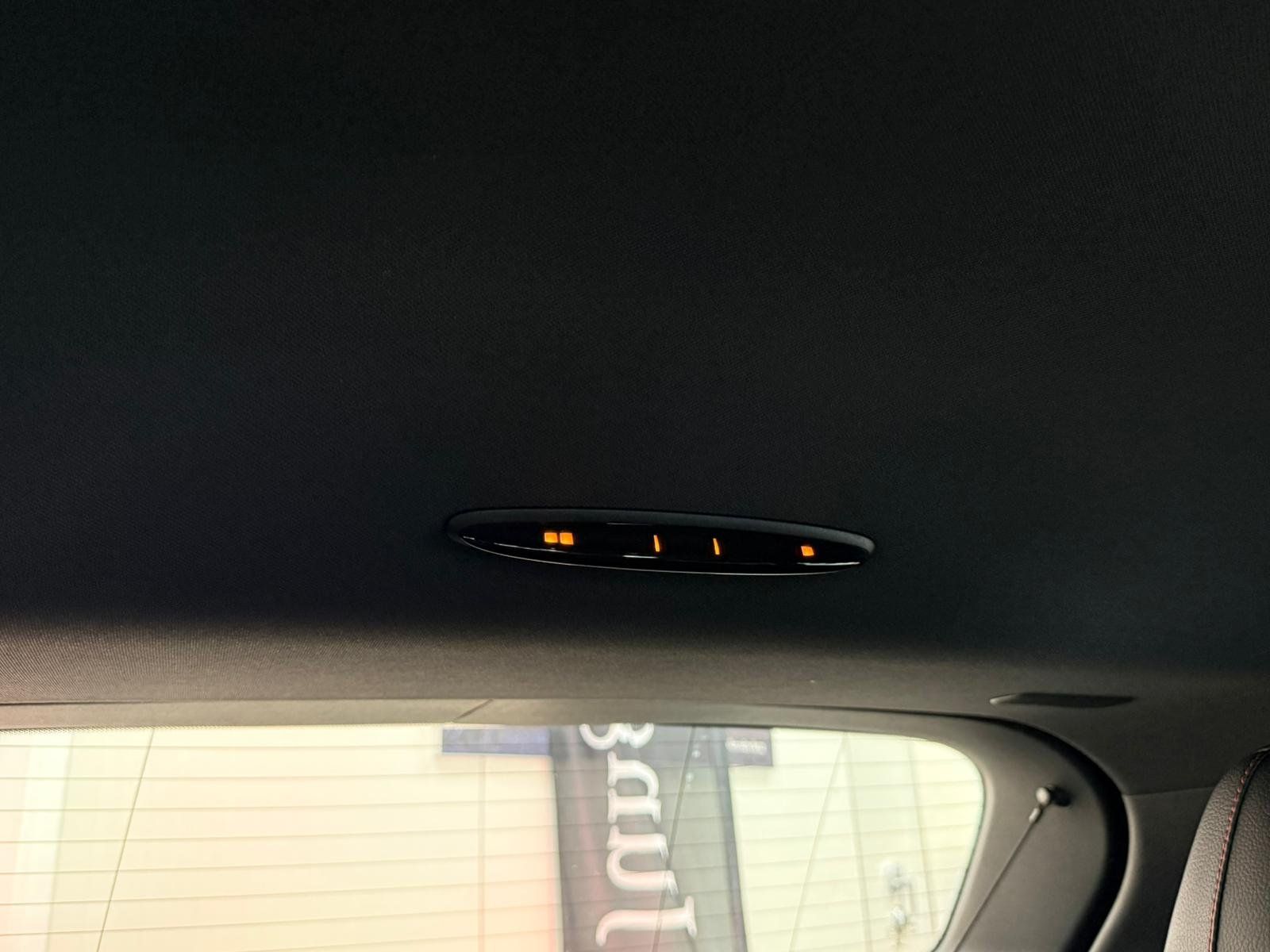 Fahrzeugabbildung Mercedes-Benz A 180 AMG KLIMA+NAVI+SITZHZ+XENON+18"+SPORTFAHRW