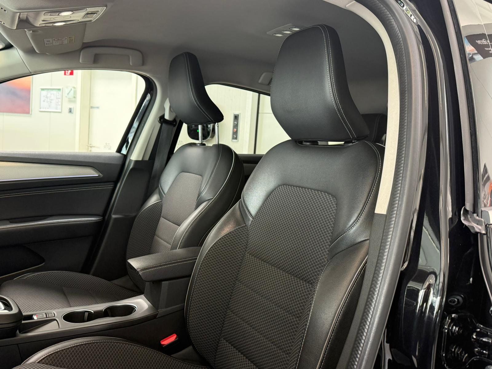 Fahrzeugabbildung Renault Arkana1.6E-TECH Hybrid KAMERA+KLIMA+NAVI+CARPLAY
