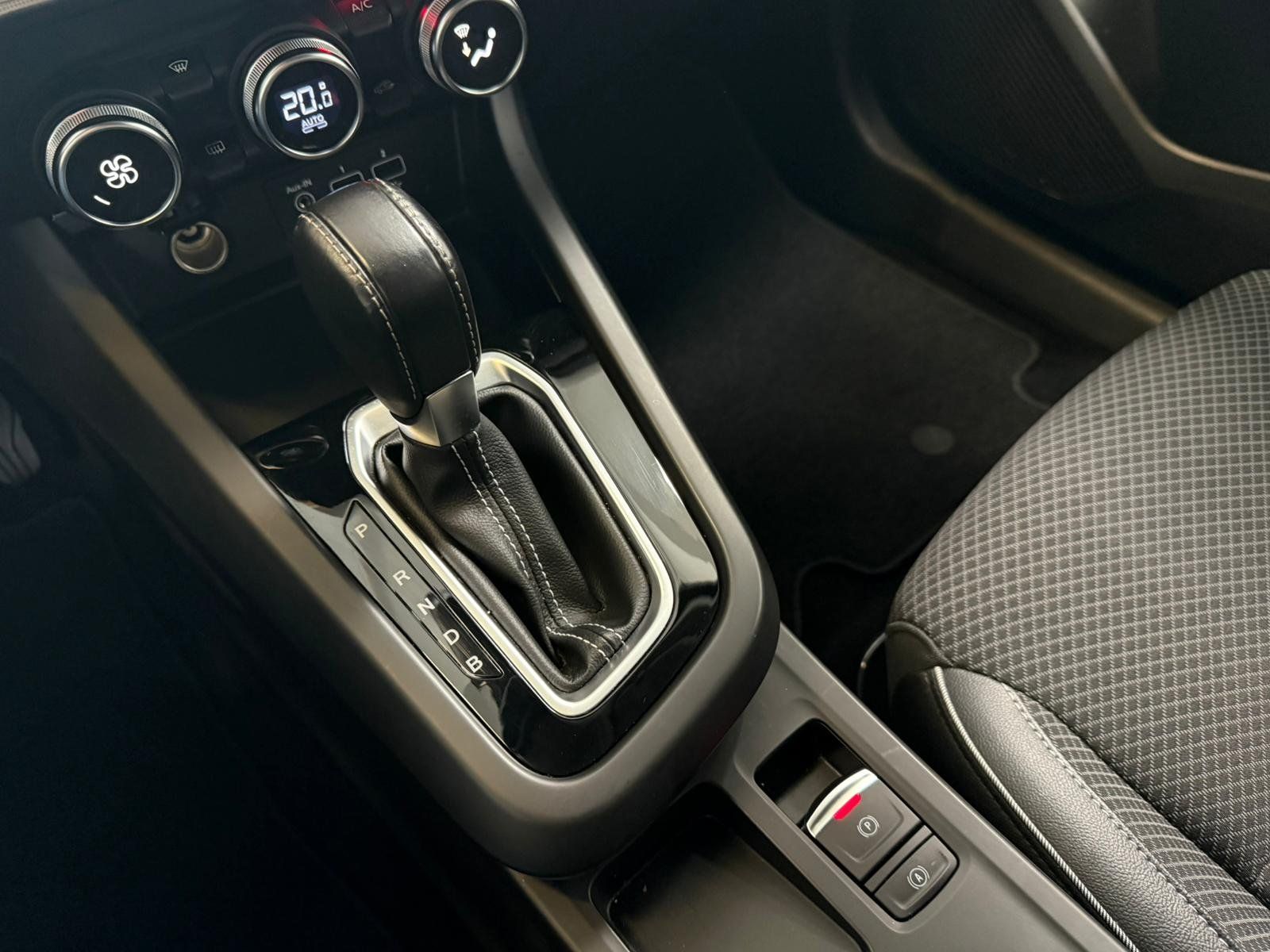 Fahrzeugabbildung Renault Arkana1.6E-TECH Hybrid KAMERA+KLIMA+NAVI+CARPLAY