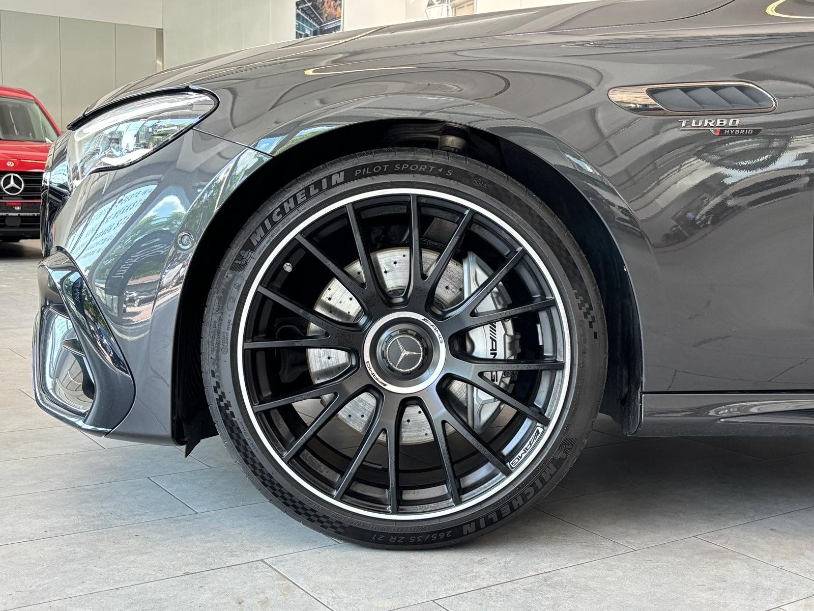 Fahrzeugabbildung Mercedes-Benz Mercedes-AMG E 53 4M+ T PREM/DRIVERS/PERFSOUND