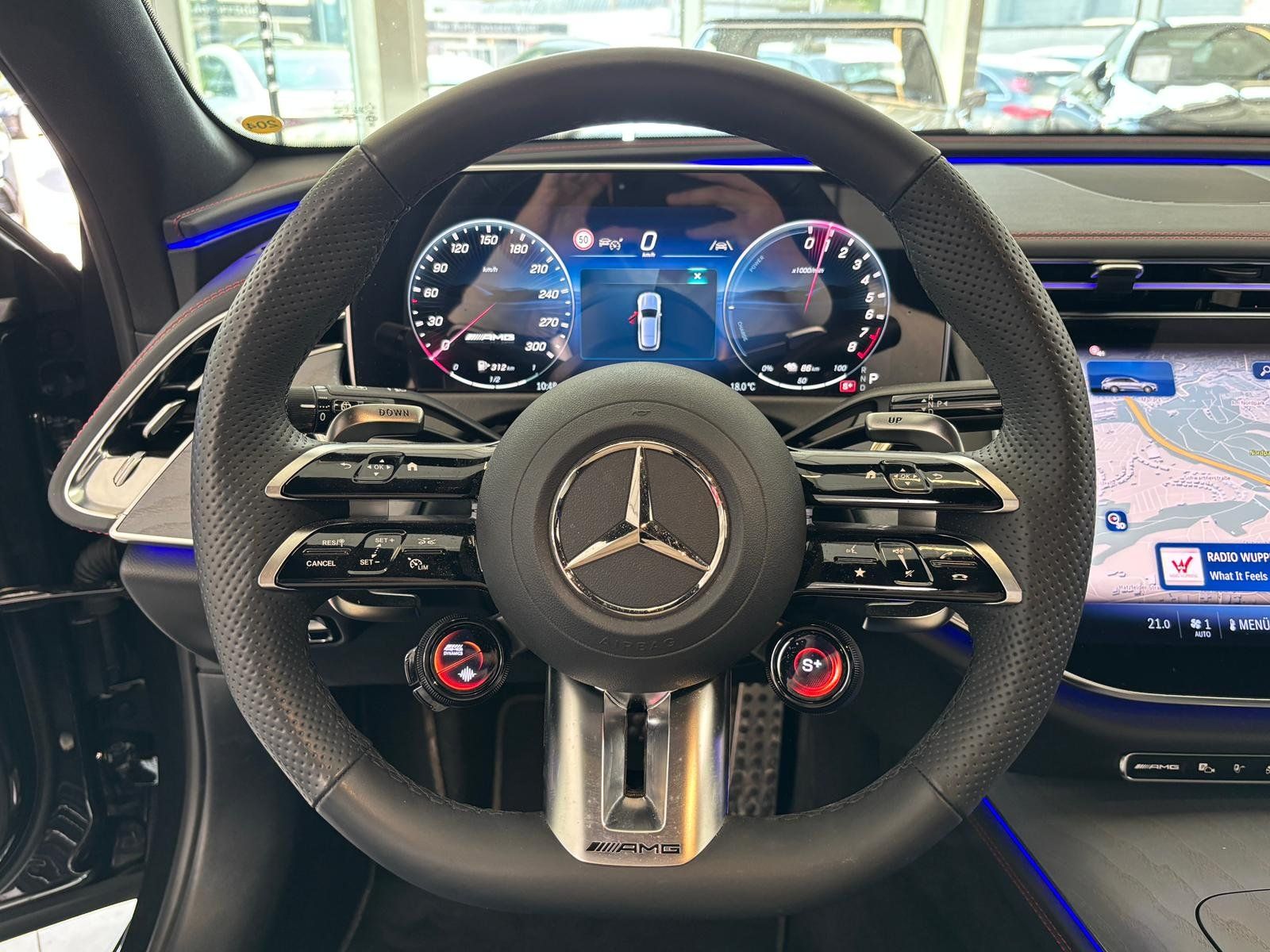 Fahrzeugabbildung Mercedes-Benz Mercedes-AMG E 53 4M+ T PREM/DRIVERS/PERFSOUND