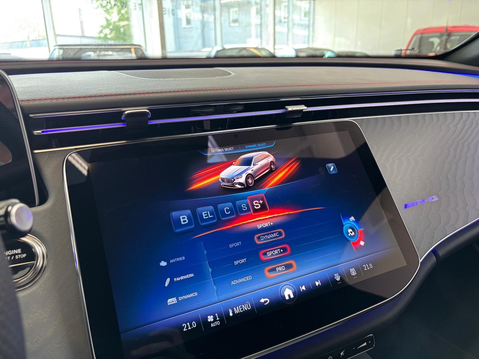 Fahrzeugabbildung Mercedes-Benz Mercedes-AMG E 53 4M+ T PREM/DRIVERS/PERFSOUND