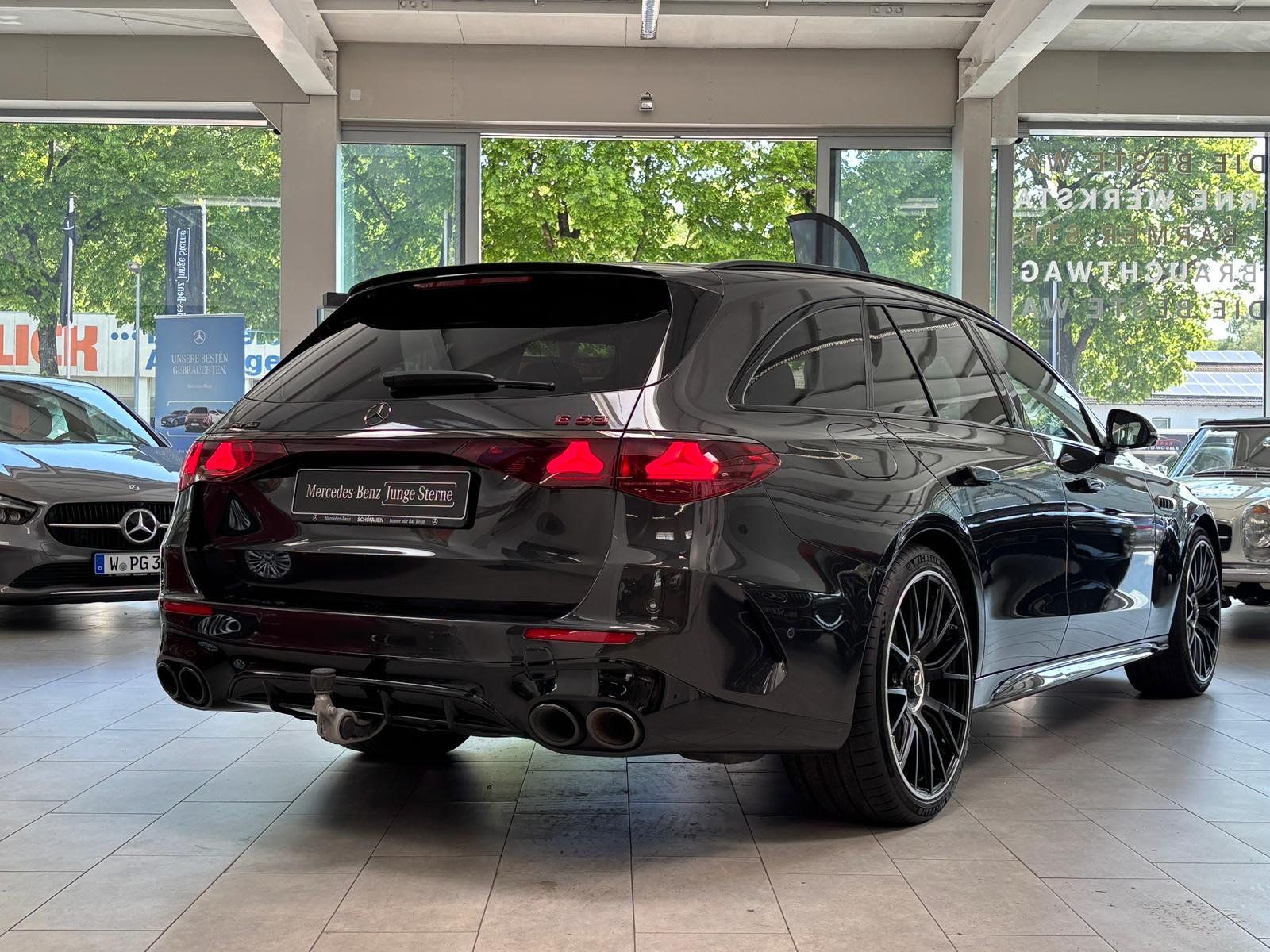Fahrzeugabbildung Mercedes-Benz Mercedes-AMG E 53 4M+ T PREM/DRIVERS/PERFSOUND