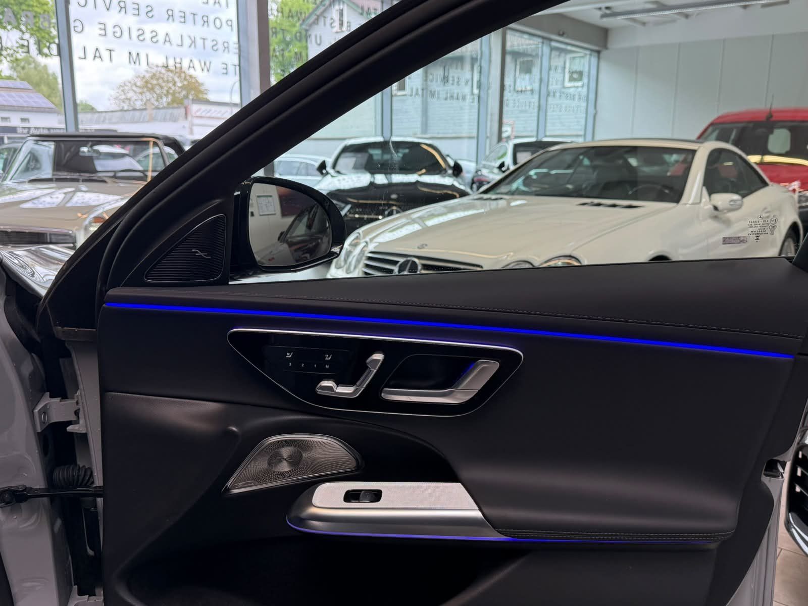 Fahrzeugabbildung Mercedes-Benz E 53 Hybrid 4M+ T DYN.PLUS+DRIVERS+DLIGHT+BURM4D