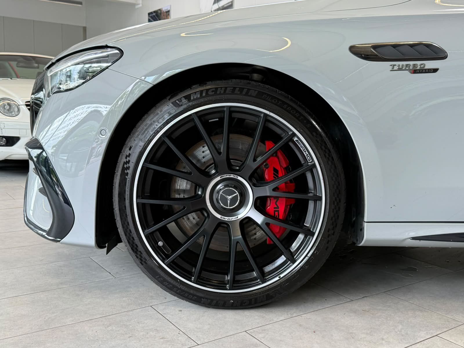 Fahrzeugabbildung Mercedes-Benz E 53 Hybrid 4M+ T DYN.PLUS+DRIVERS+DLIGHT+BURM4D