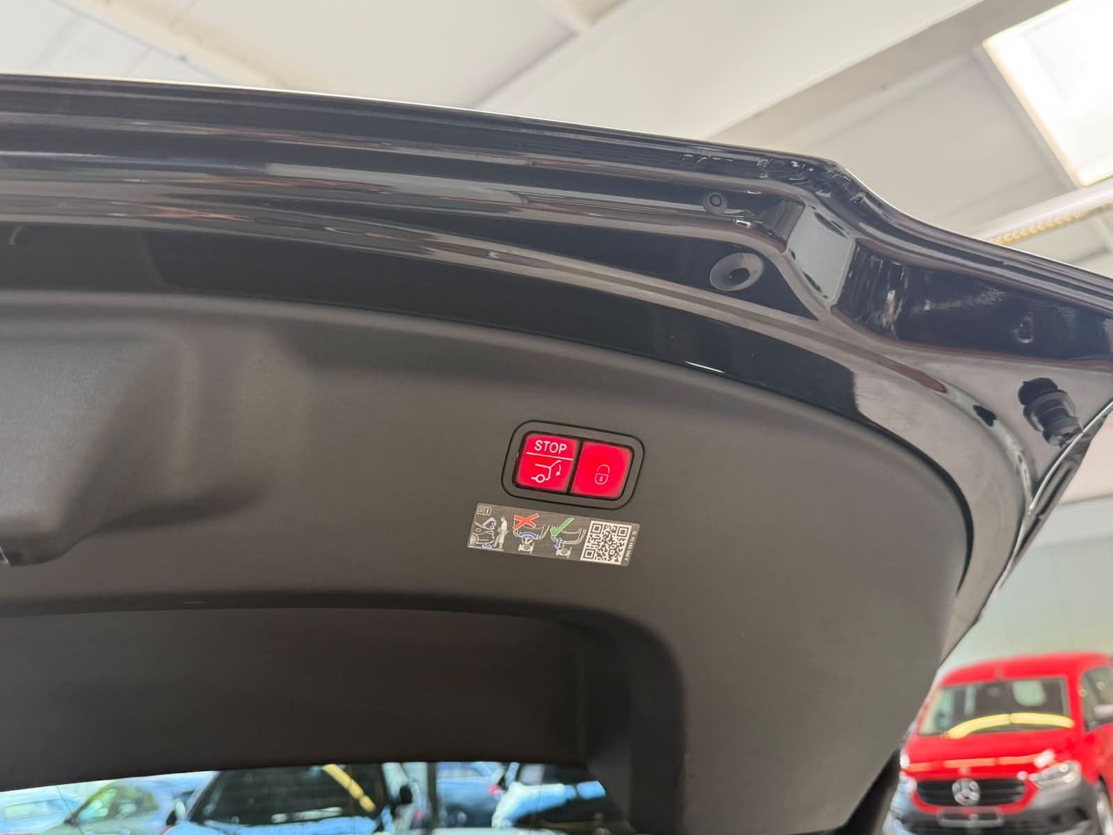 Fahrzeugabbildung Mercedes-Benz GT 63 S 4M+ KERAMIK+CARBON+21"+HUD+SOFTCLOS+BURM