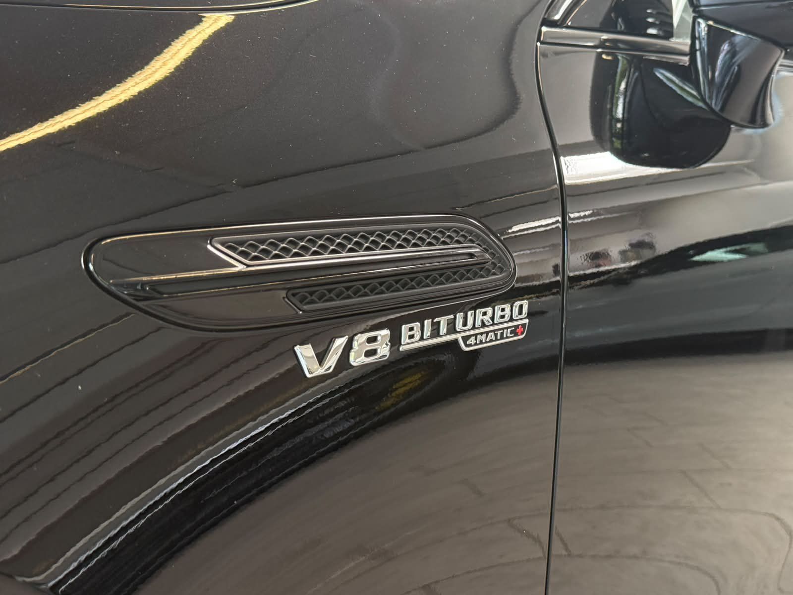 Fahrzeugabbildung Mercedes-Benz GT 63 S 4M+ KERAMIK+CARBON+21"+HUD+SOFTCLOS+BURM