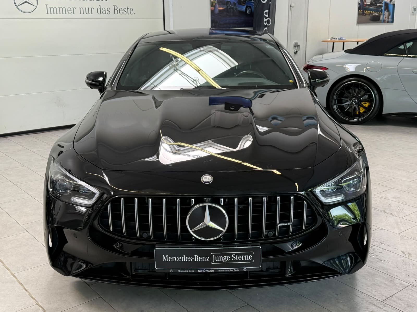 Fahrzeugabbildung Mercedes-Benz GT 63 S 4M+ KERAMIK+CARBON+21"+HUD+SOFTCLOS+BURM