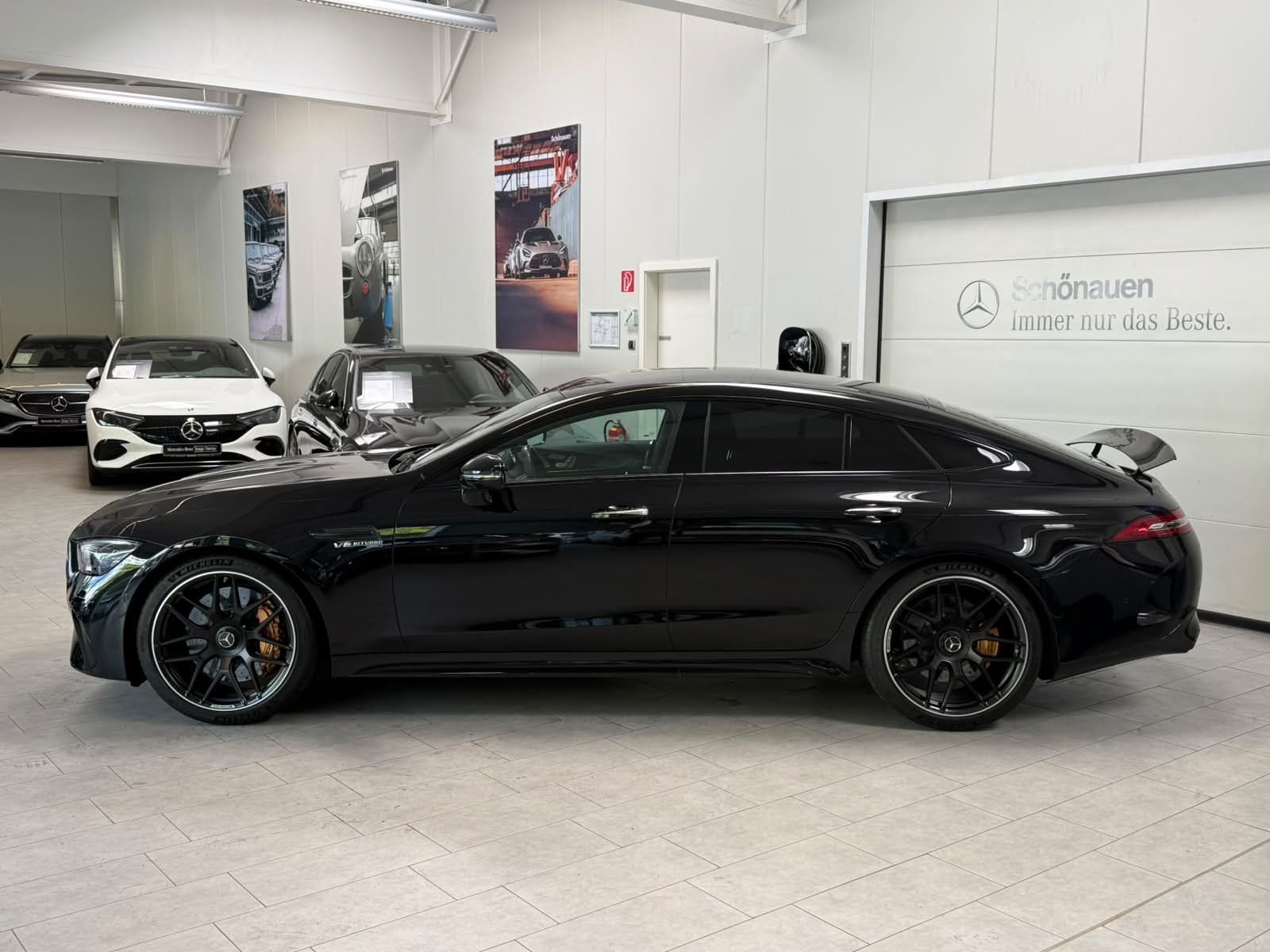 Fahrzeugabbildung Mercedes-Benz GT 63 S 4M+ KERAMIK+CARBON+21"+HUD+SOFTCLOS+BURM