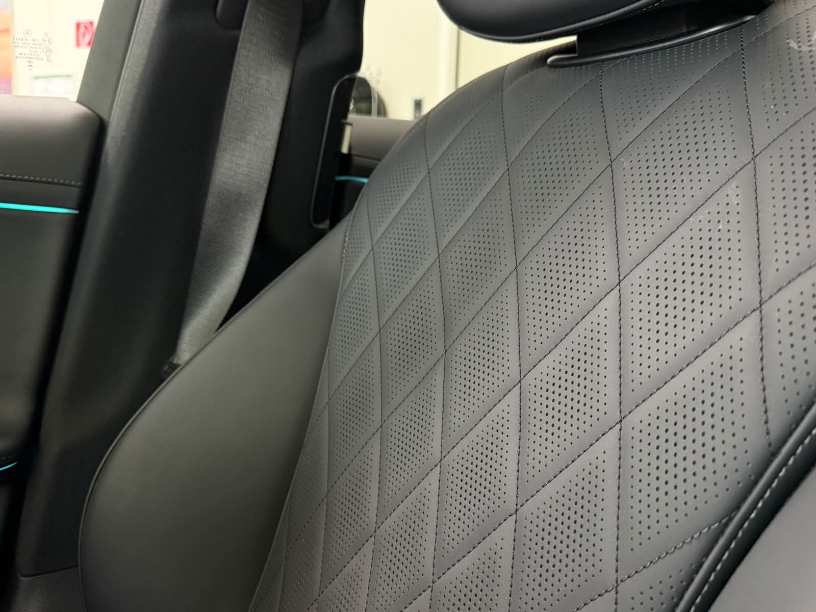 Fahrzeugabbildung Mercedes-Benz E450d 4M T AMG PREM.PLUS+AIR+BURM+DLIGHT+AHK+21"