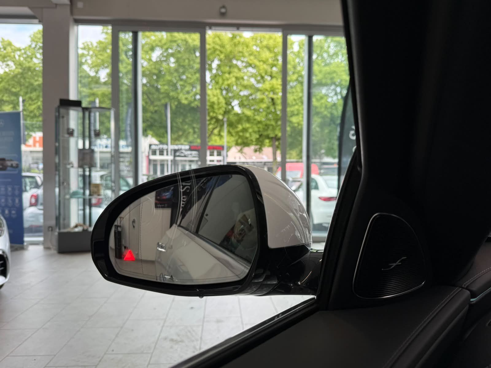 Fahrzeugabbildung Mercedes-Benz E450d 4M T AMG PREM.PLUS+AIR+BURM+DLIGHT+AHK+21"