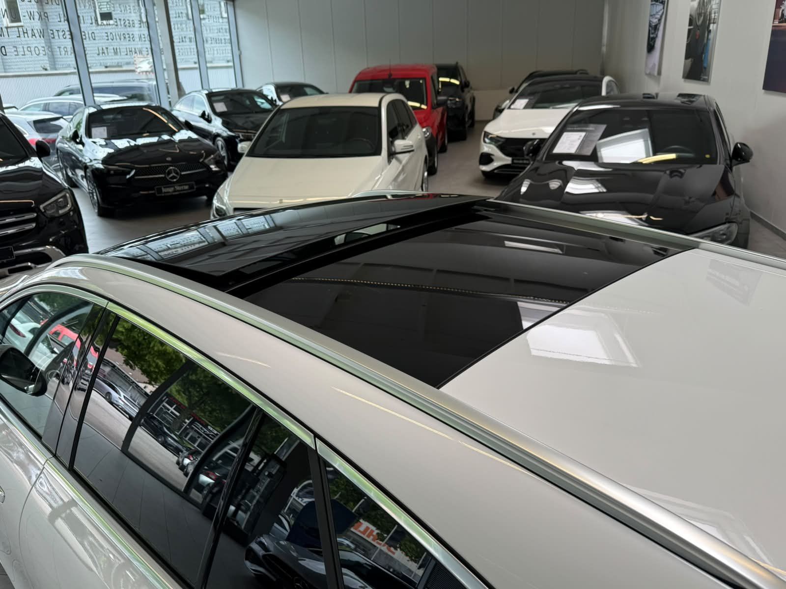 Fahrzeugabbildung Mercedes-Benz E450d 4M T AMG PREM.PLUS+AIR+BURM+DLIGHT+AHK+21"
