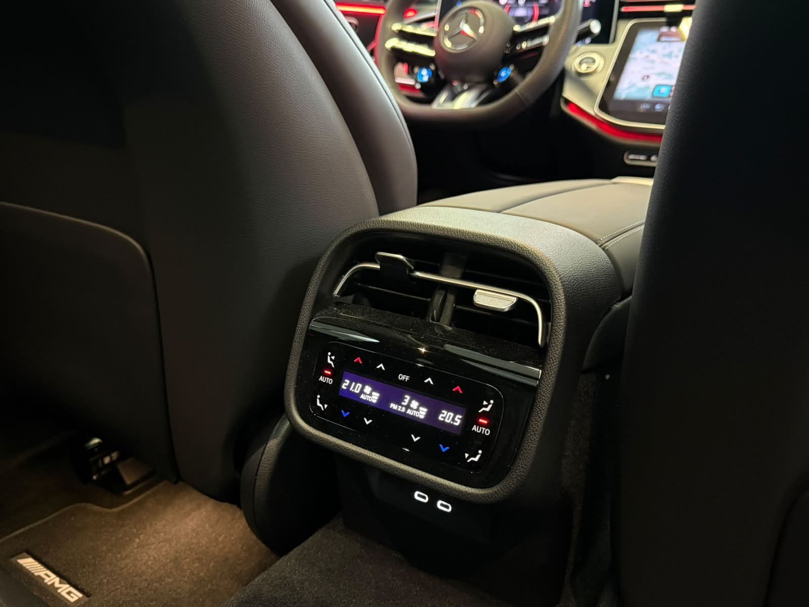 Fahrzeugabbildung Mercedes-Benz E 53 Hybrid 4M+ T PREMPLUS+PERFSOUND+NAPPA+BUR4D