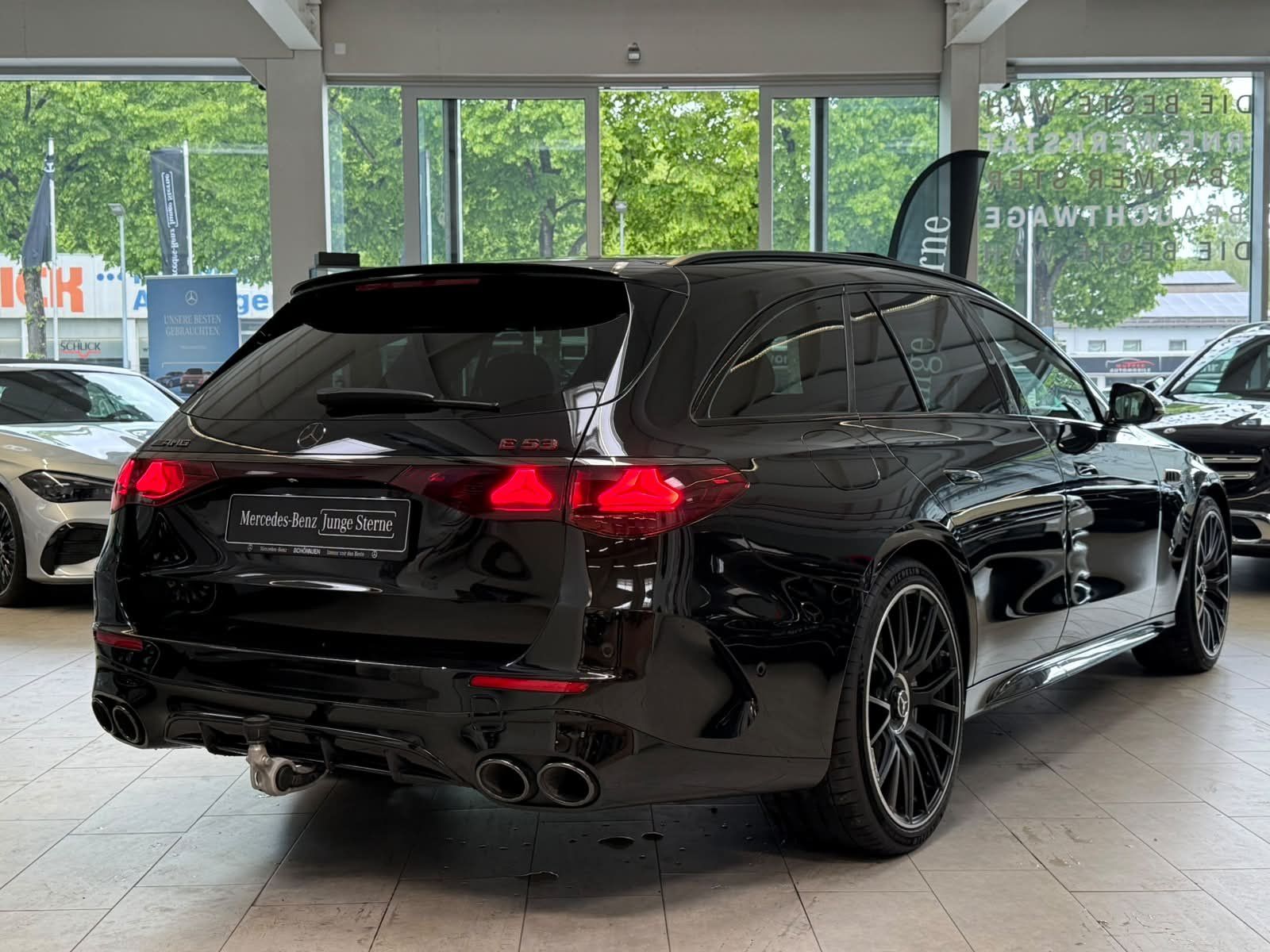 Fahrzeugabbildung Mercedes-Benz E 53 Hybrid 4M+ T PREMPLUS+PERFSOUND+NAPPA+BUR4D