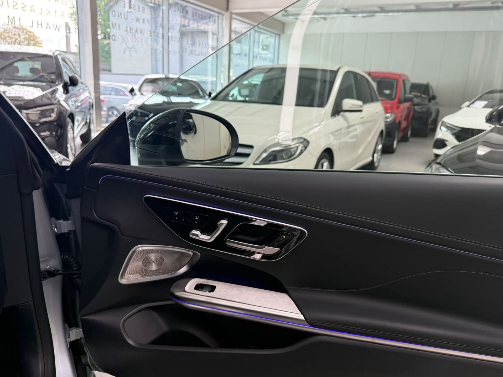 Fahrzeugabbildung Mercedes-Benz CLE 200 Cabriolet AMG PREM.+DISTR+BURM3D+DLIGHT