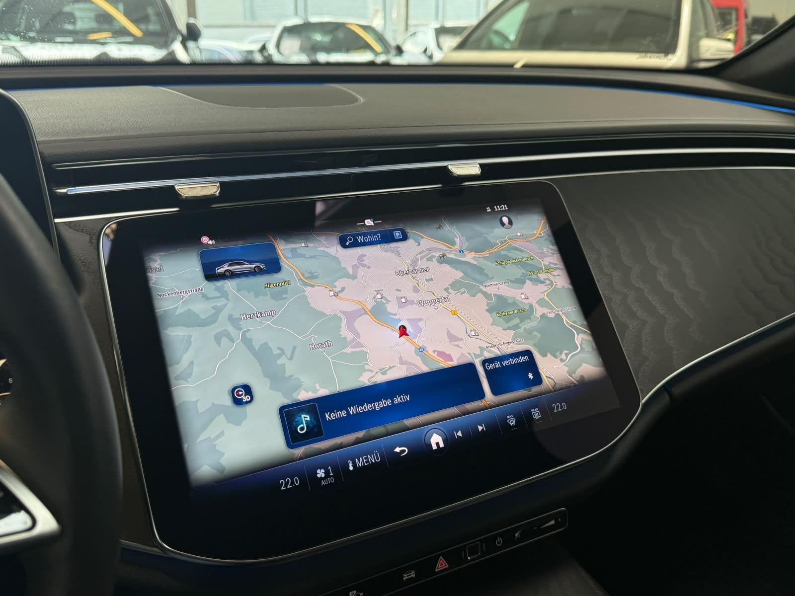 Fahrzeugabbildung Mercedes-Benz E220 d AVANTGARDE+DISTR+LED+KEYLESS+TOTW+CARPLAY