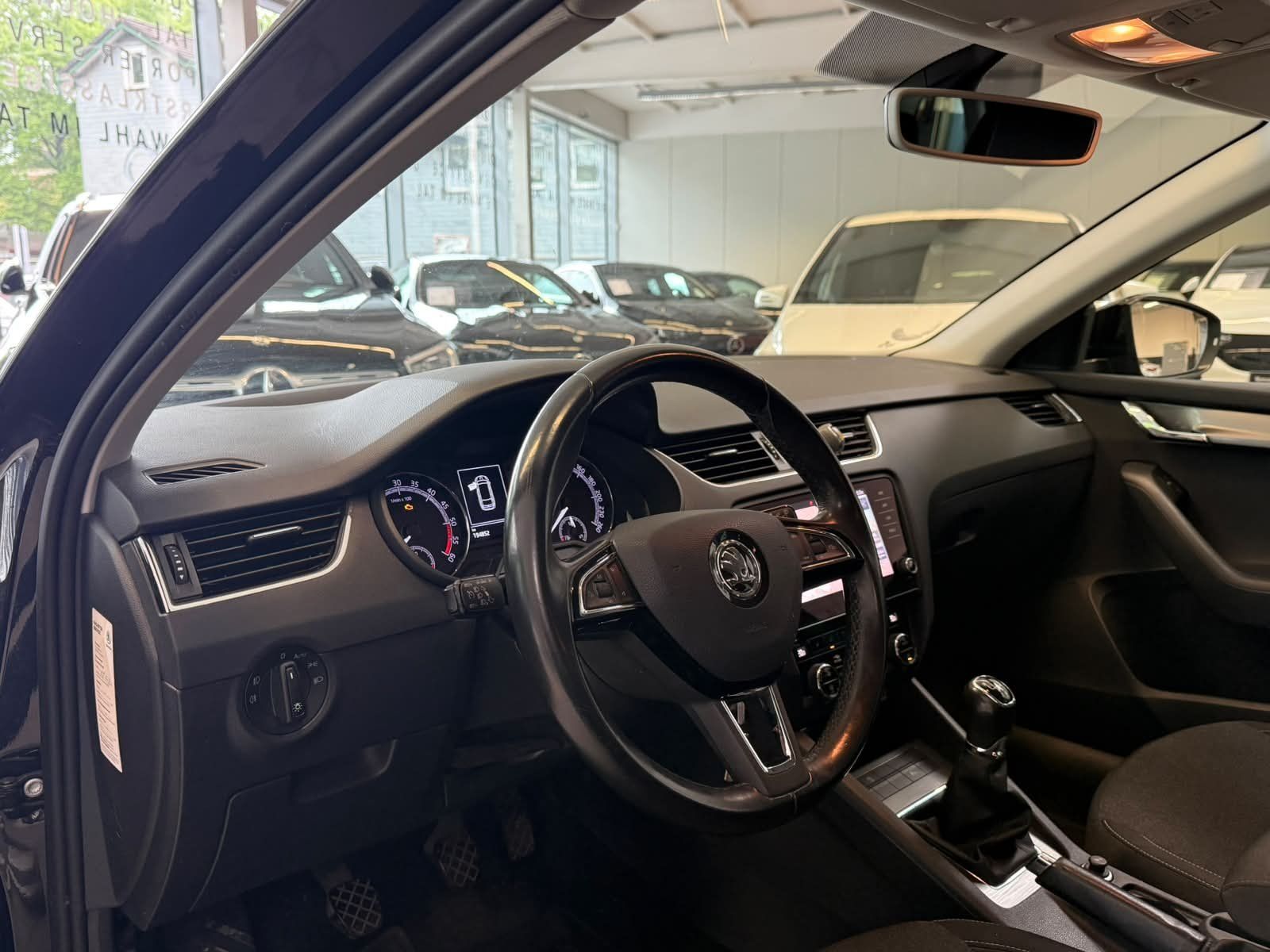 Fahrzeugabbildung SKODA Octavia 1.6 TDI Soleil VERKAUF NUR AN GEWERBE