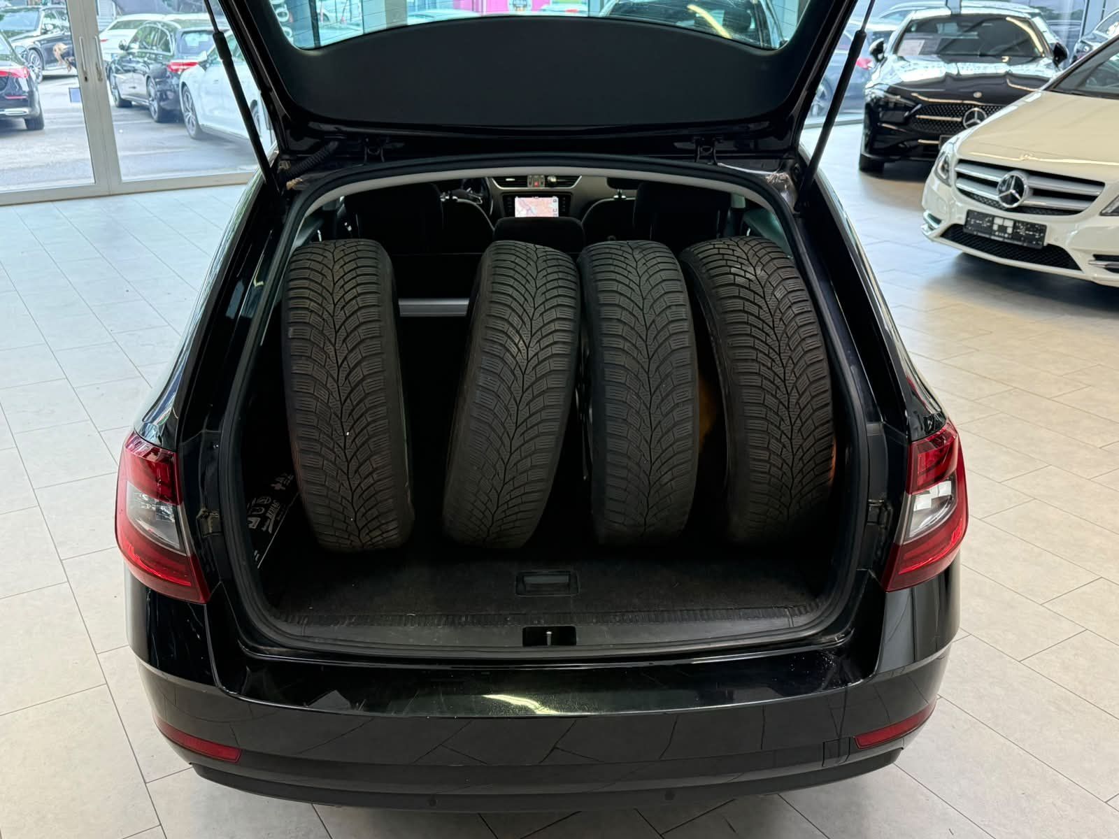 Fahrzeugabbildung SKODA Octavia 1.6 TDI Soleil VERKAUF NUR AN GEWERBE