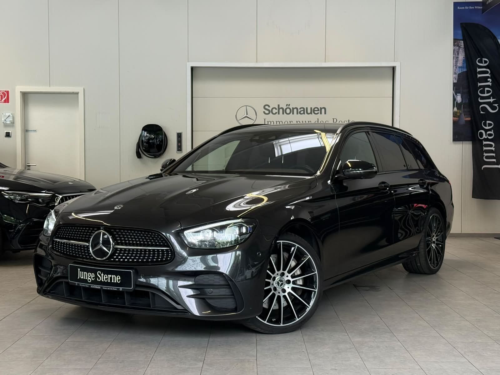 Mercedes-Benz E 400 T d AMG EXCLUSIVE+MBEAM+AHK+DISTR+MASSAGE
