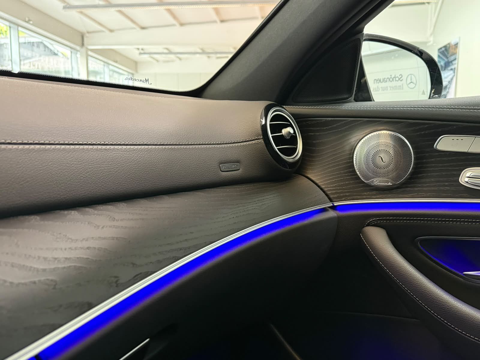 Fahrzeugabbildung Mercedes-Benz E 400 T d AMG EXCLUSIVE+MBEAM+AHK+DISTR+MASSAGE