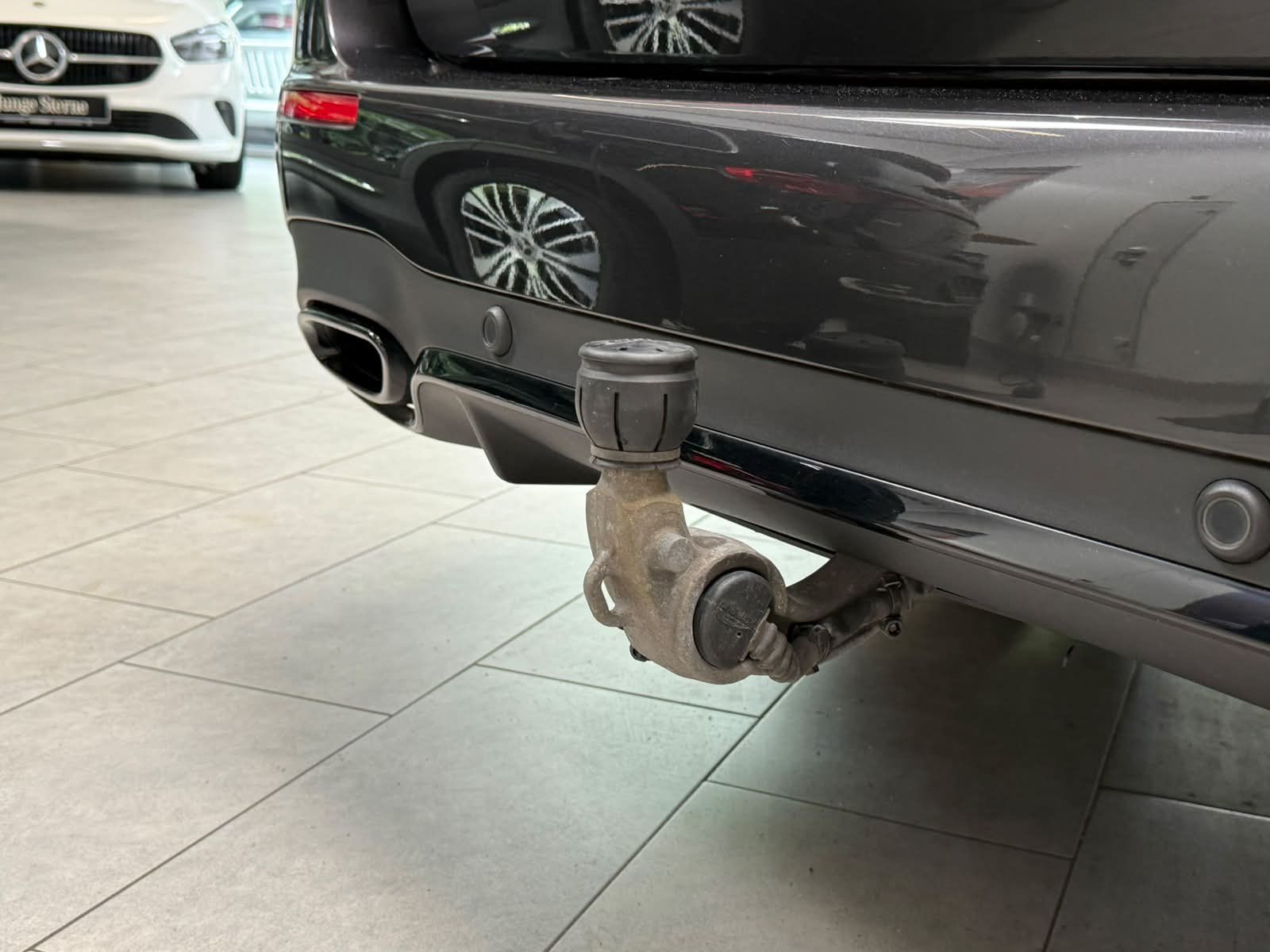Fahrzeugabbildung Mercedes-Benz E 400 T d AMG EXCLUSIVE+MBEAM+AHK+DISTR+MASSAGE