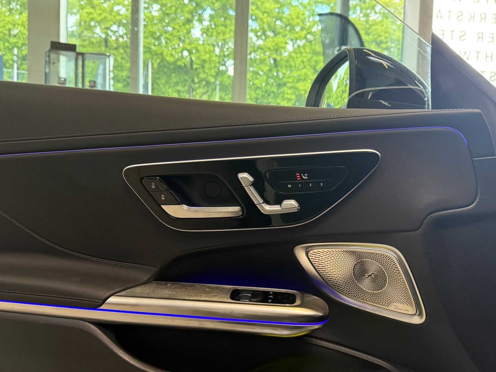 Fahrzeugabbildung Mercedes-Benz CLE 300 e AMG HUD+DIGITAL+NIGHT+DIST+BURM3D+PANO