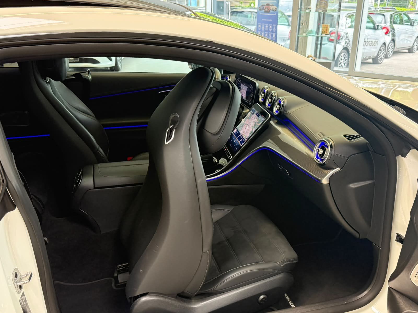 Fahrzeugabbildung Mercedes-Benz CLE 300 e AMG HUD+DIGITAL+NIGHT+DIST+BURM3D+PANO