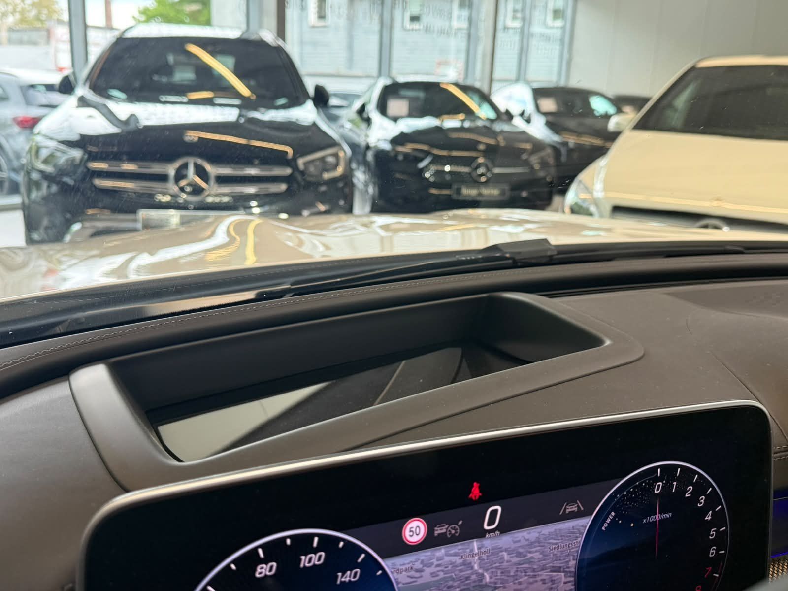 Fahrzeugabbildung Mercedes-Benz CLE 300 e AMG HUD+DIGITAL+NIGHT+DIST+BURM3D+PANO