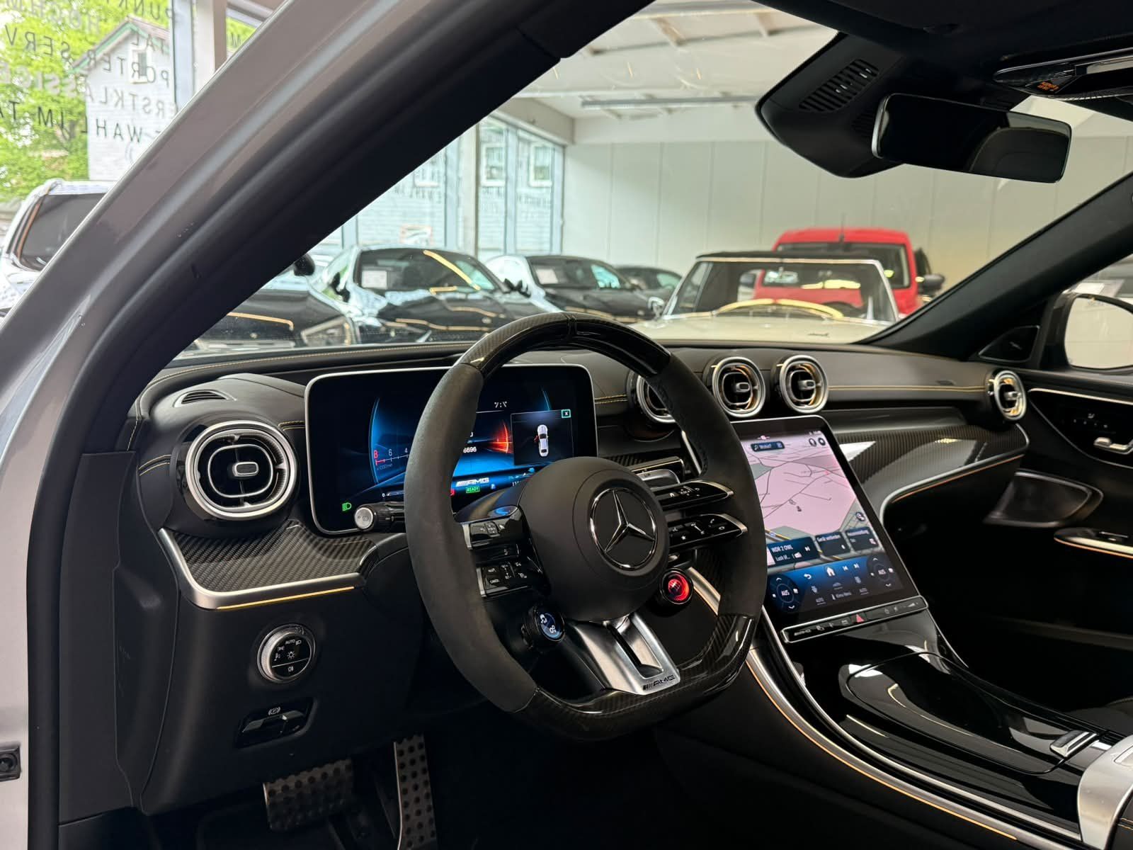 Fahrzeugabbildung Mercedes-Benz AMG C63 S E UPE146t€+CARBON I+II+BURM3D+PERFSITZ
