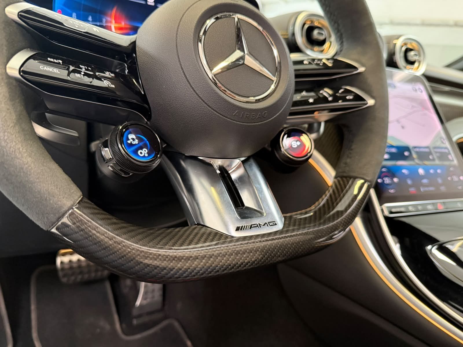 Fahrzeugabbildung Mercedes-Benz AMG C63 S E UPE146t€+CARBON I+II+BURM3D+PERFSITZ