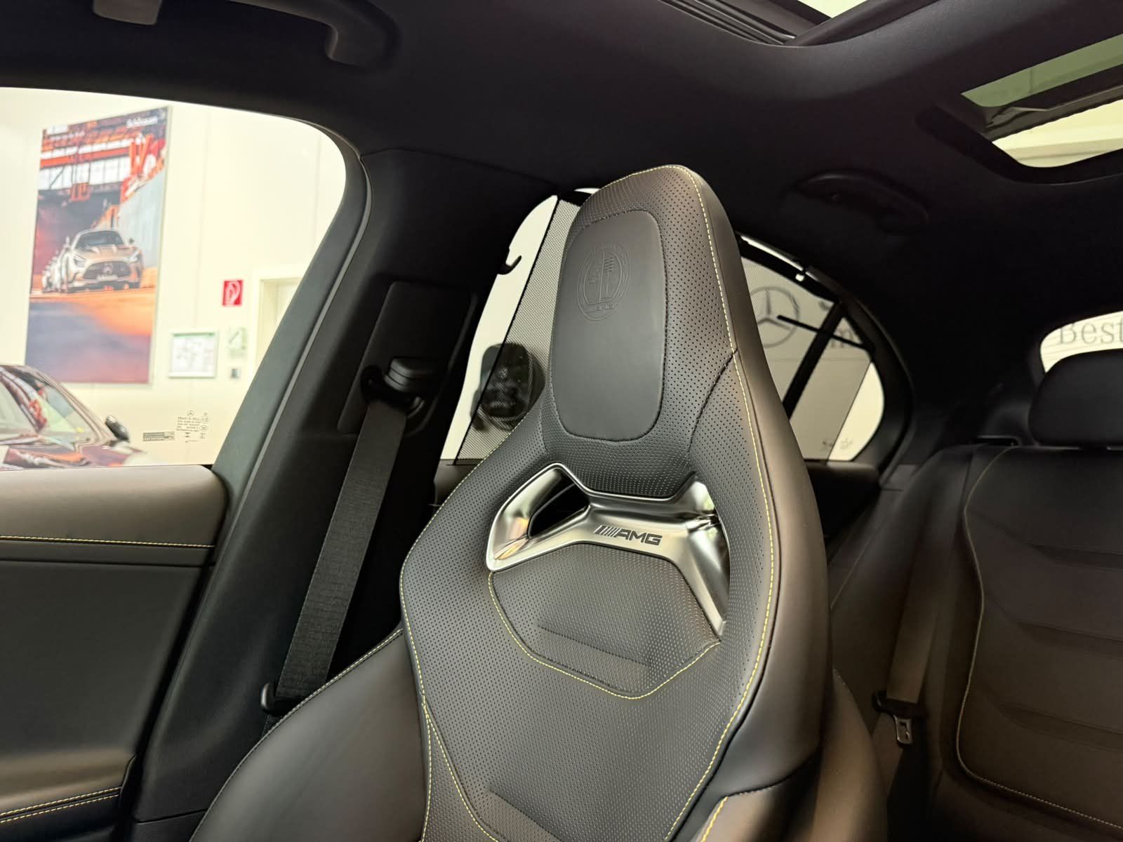 Fahrzeugabbildung Mercedes-Benz AMG C63 S E UPE146t€+CARBON I+II+BURM3D+PERFSITZ