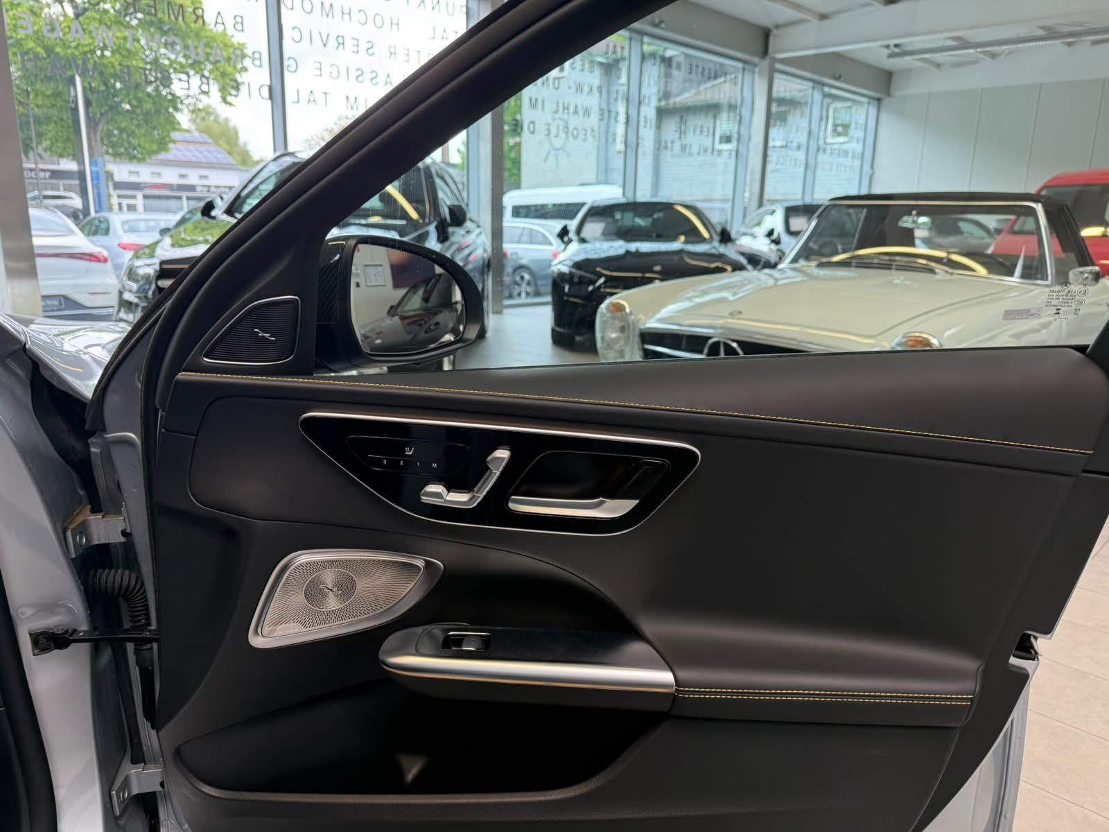 Fahrzeugabbildung Mercedes-Benz AMG C63 S E UPE146t€+CARBON I+II+BURM3D+PERFSITZ