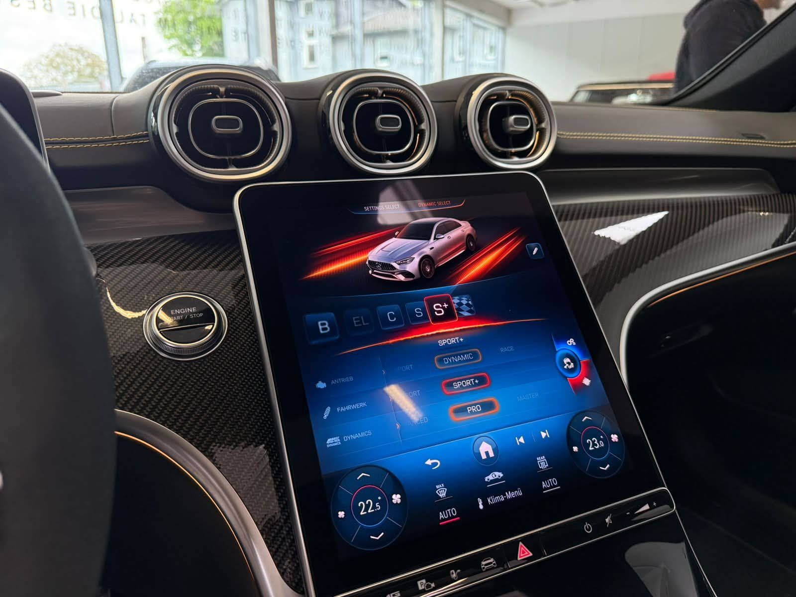 Fahrzeugabbildung Mercedes-Benz AMG C63 S E UPE146t€+CARBON I+II+BURM3D+PERFSITZ