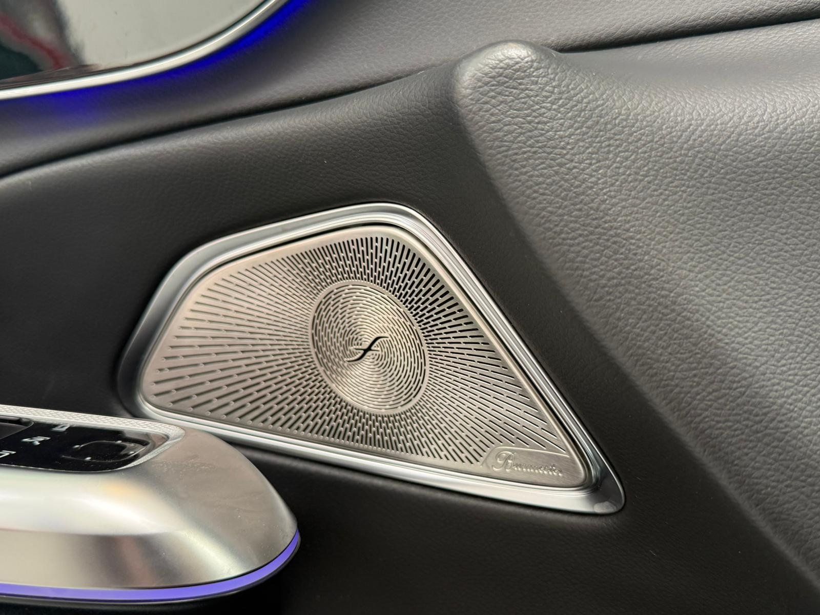 Fahrzeugabbildung Mercedes-Benz E 220 d AMG BURMESTER+PANO+SERVO+SUPERSREEN+360°
