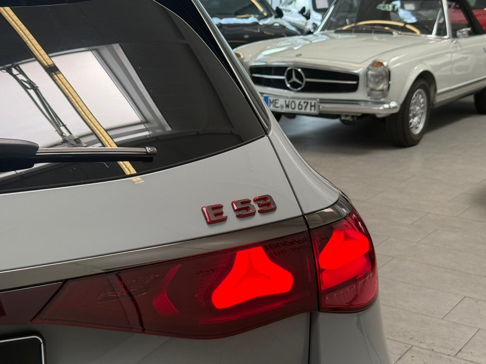 Fahrzeugabbildung Mercedes-Benz E 53 4M+ T DRIVER+PERF.SITZ.HIGH+HUD+PANO+BURM4D