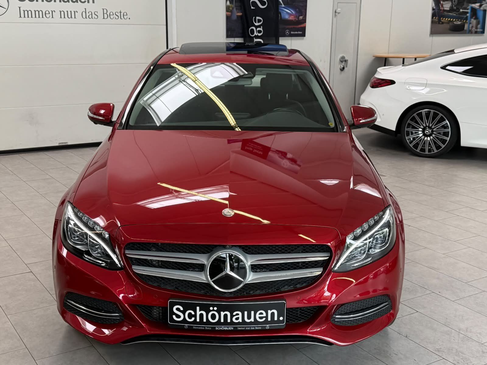 Fahrzeugabbildung Mercedes-Benz C250 AVANTGARDE AIRM+MBEAM+DISTR+FAP+360°+COMAND