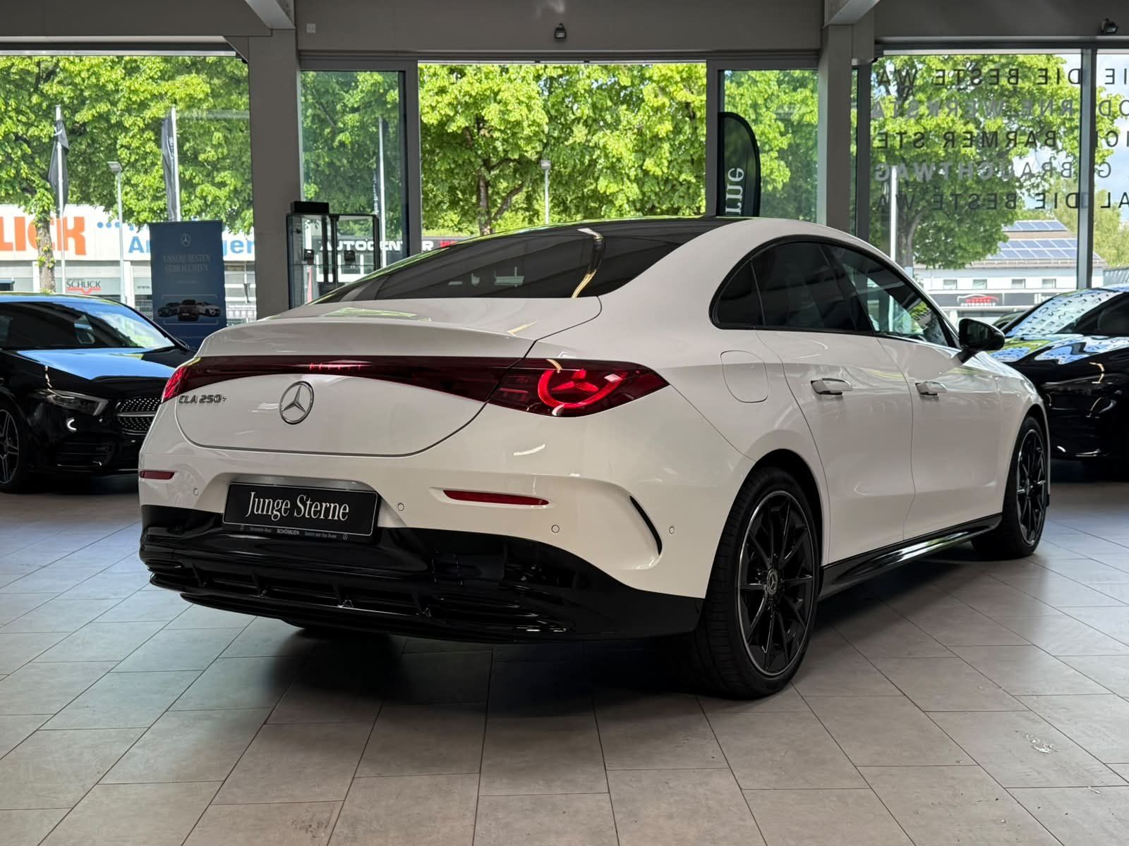 Fahrzeugabbildung Mercedes-Benz CLA 250+ AMG EQ PREMPLUS+HUD+BURM+PANO+NIGHT+19"