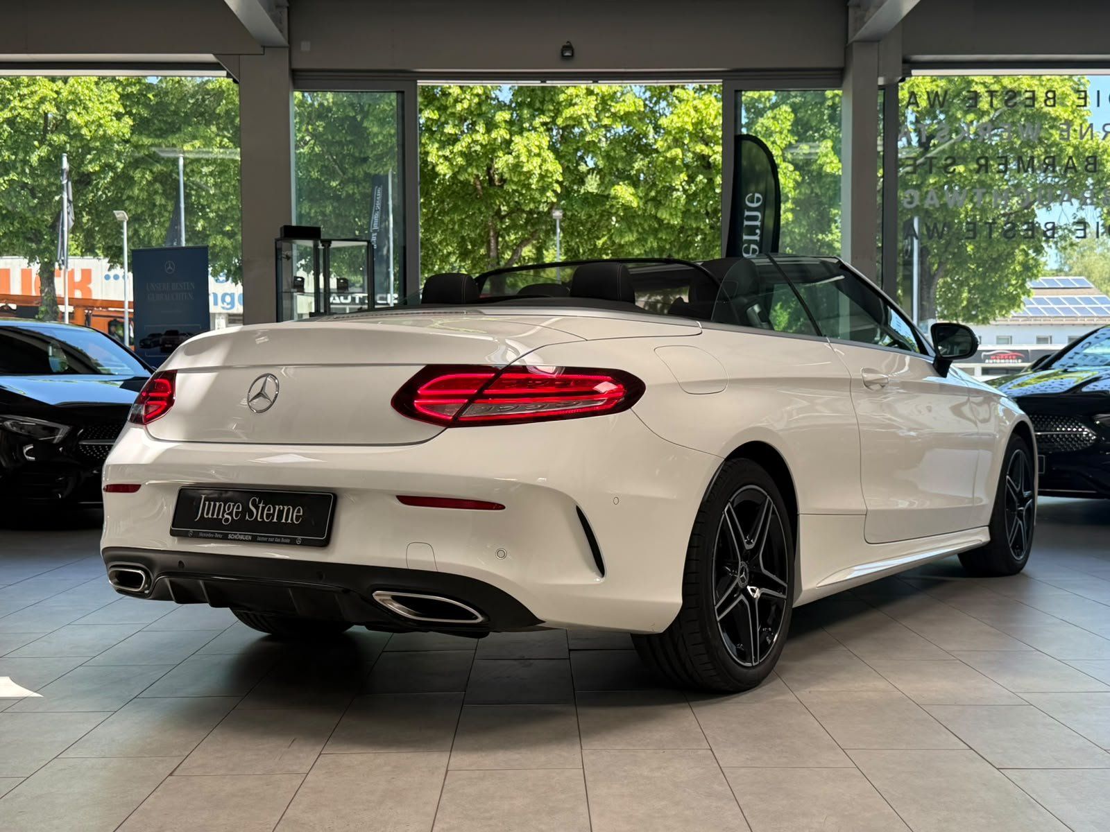 Fahrzeugabbildung Mercedes-Benz C 200 Cabriolet AMG NIGHT+KEYLESS+BURM+LED+TEMPO
